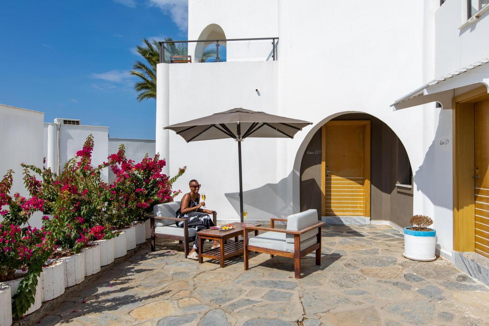 Triple Room with Terrace