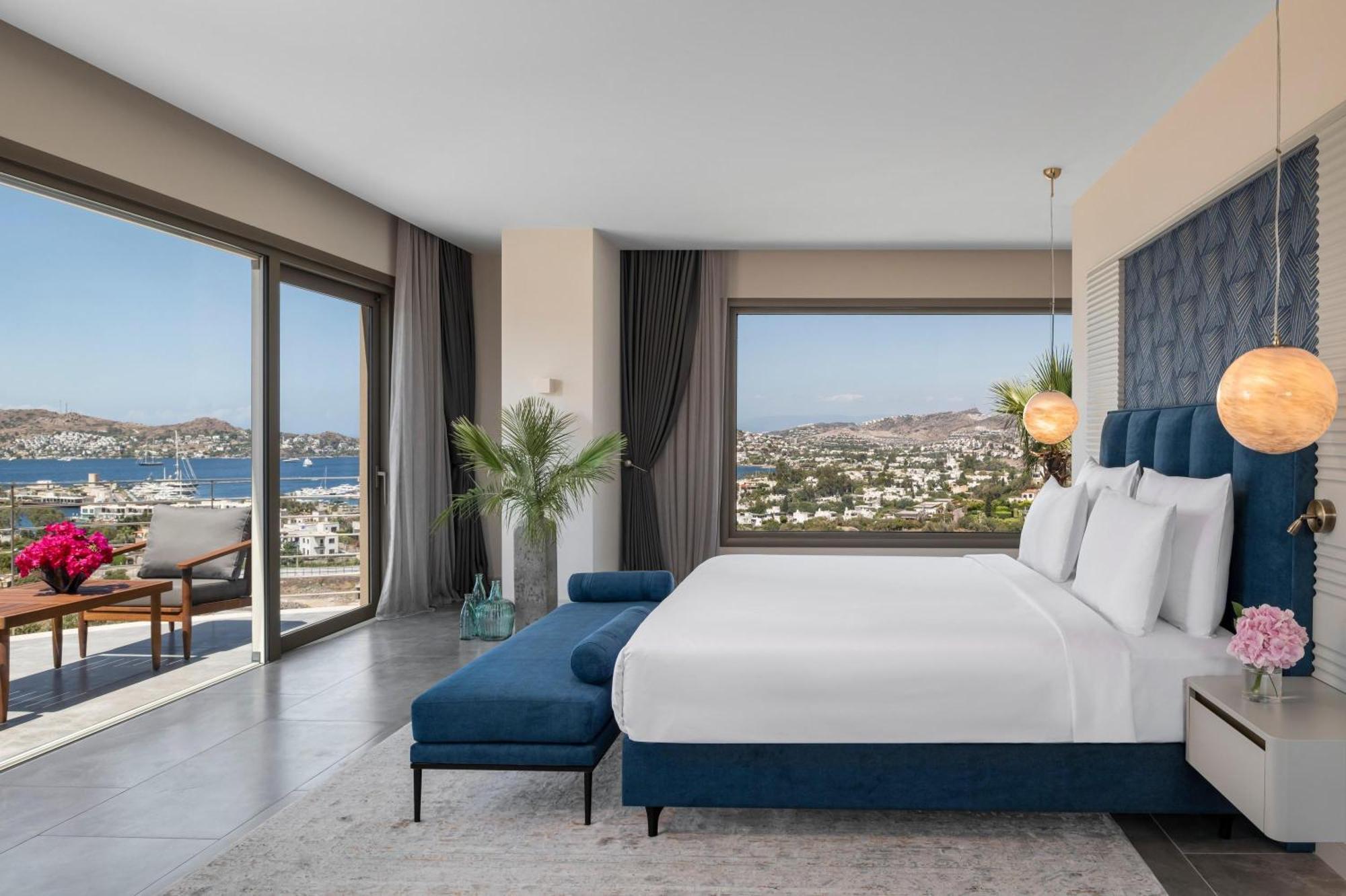 Premium Sunset Suite With Balcony