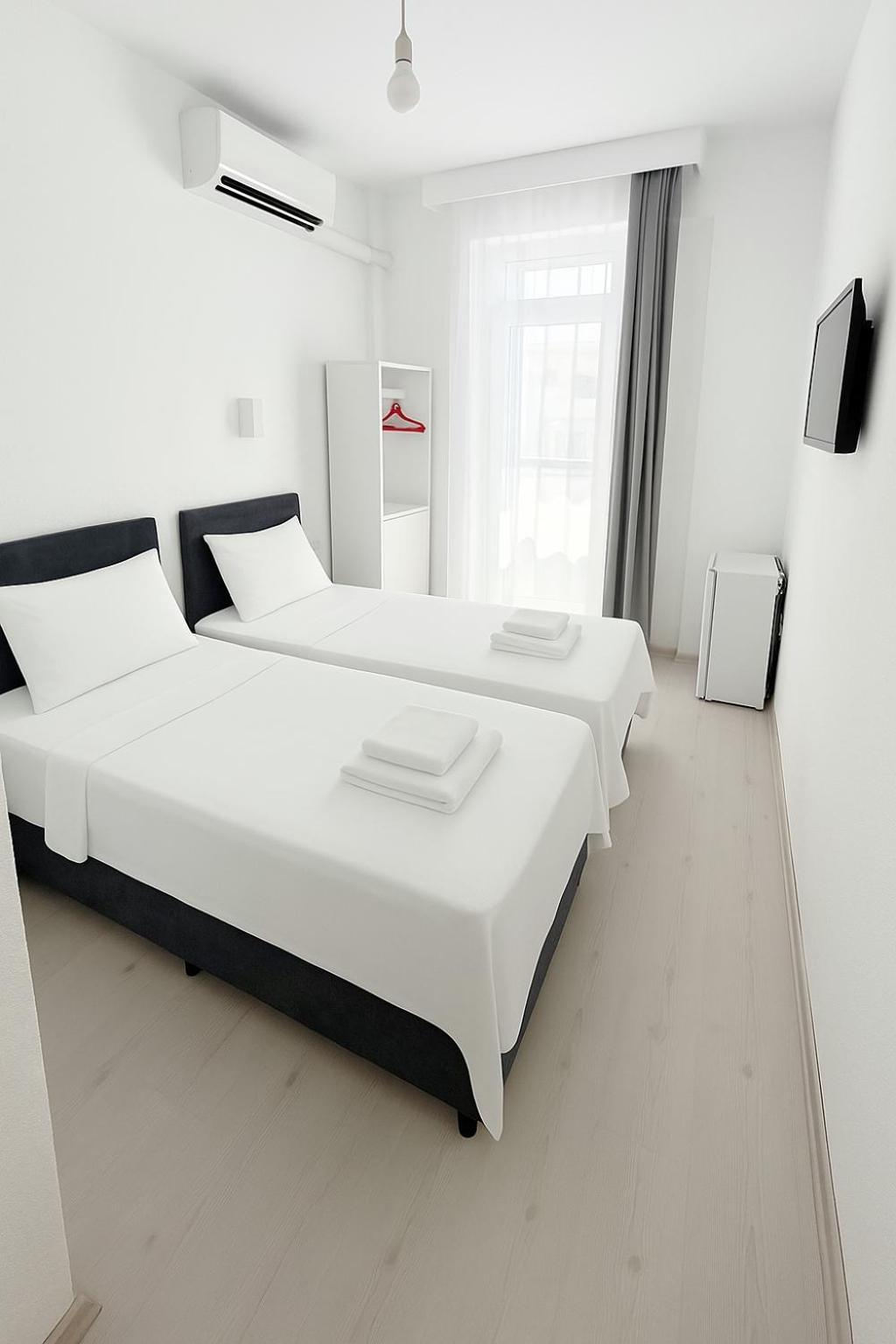 Standard Twin Room,1668128503:JPEG