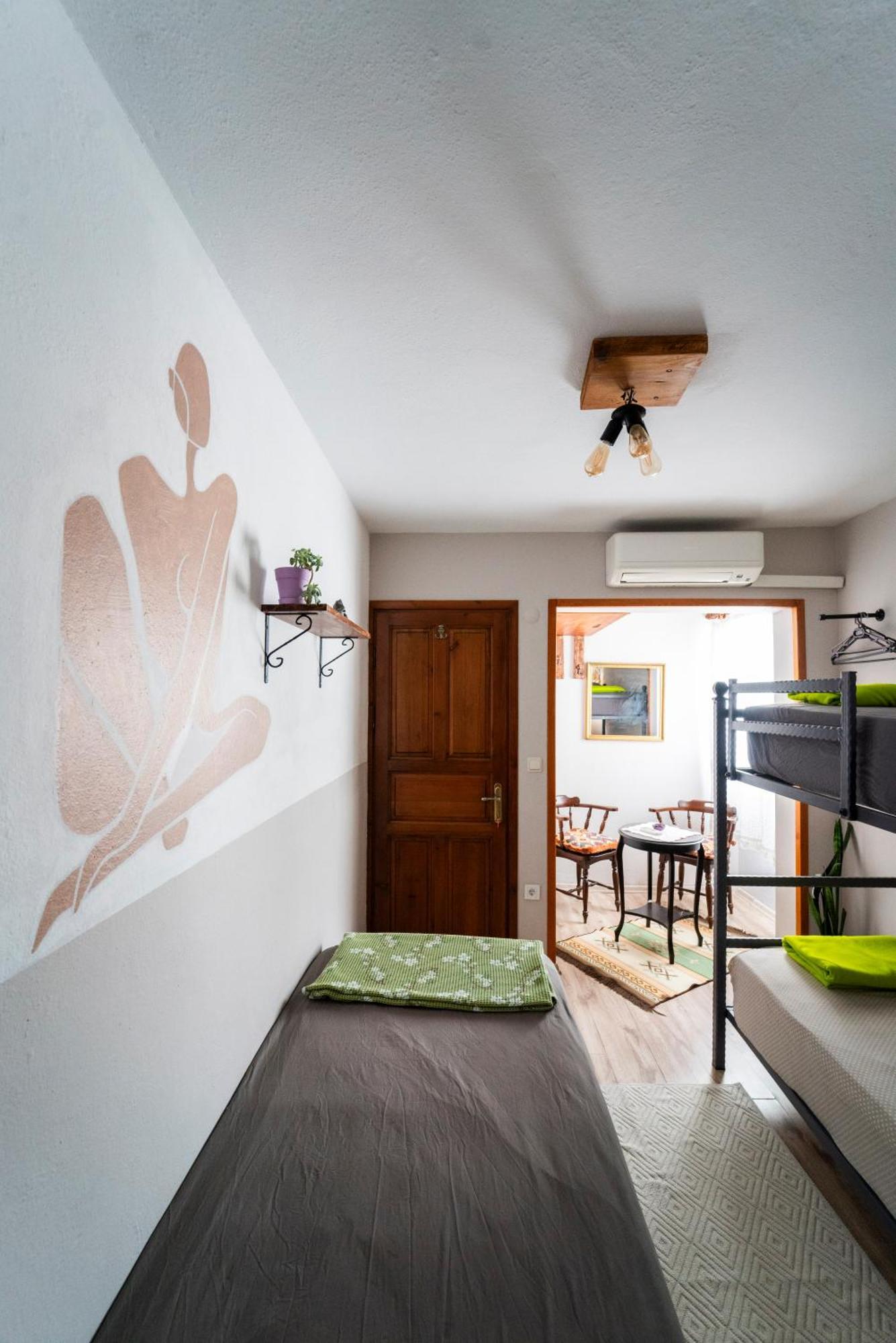 Basic Triple Room,1668162154:JPEG