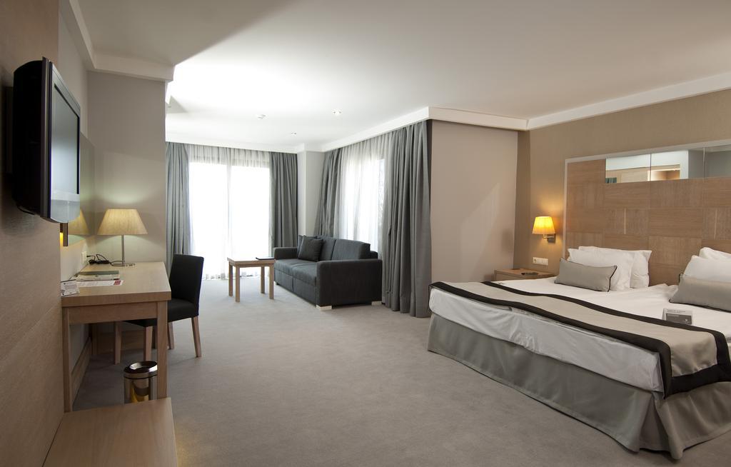 Junior Suite with Balcony