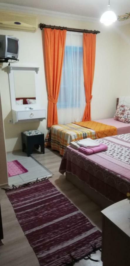 Family Room with Shared Bathroom,813349767:JPEG