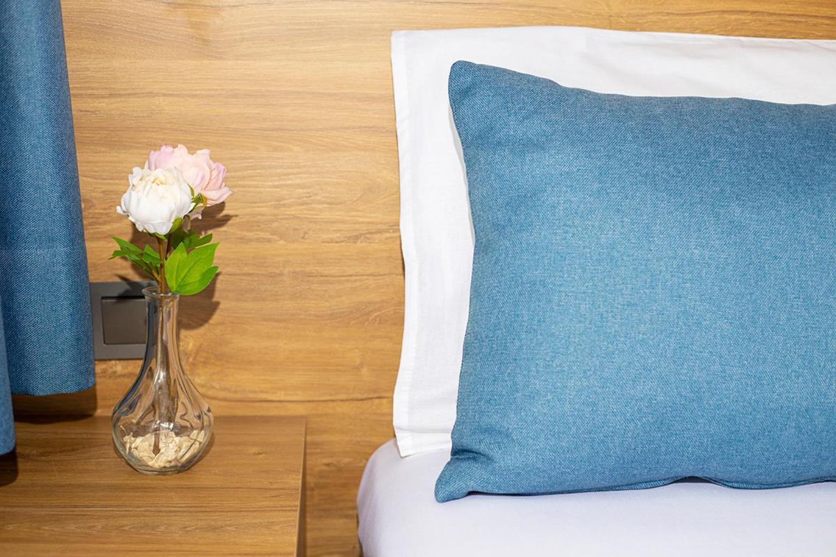 Deluxe Room,953547937:JPEG