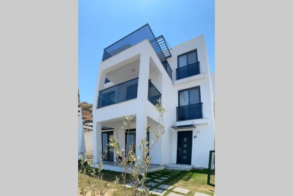 Newly Furnished Private Villa In Bodrum Gundogan-1