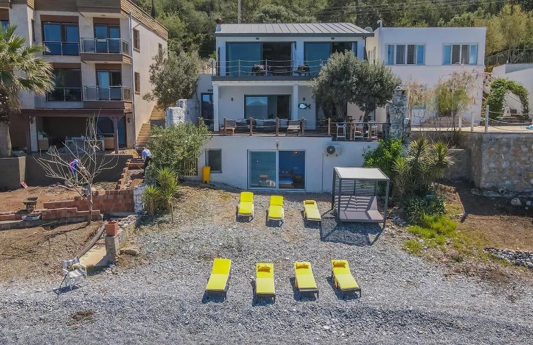 Love Beach Villa-1