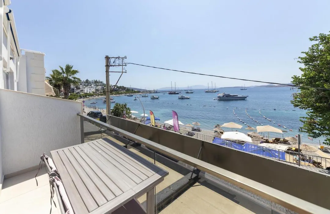 Seafront Flat With Excellent Sea View In Bodrum-1