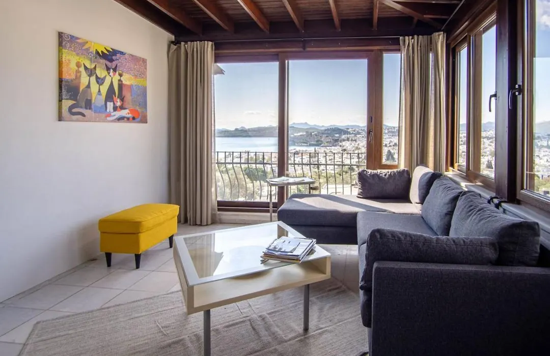 Villa With Private Pool And Lovely View In Bodrum-1