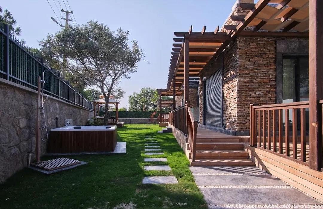 Luxe Villa Nature Life 1-1
