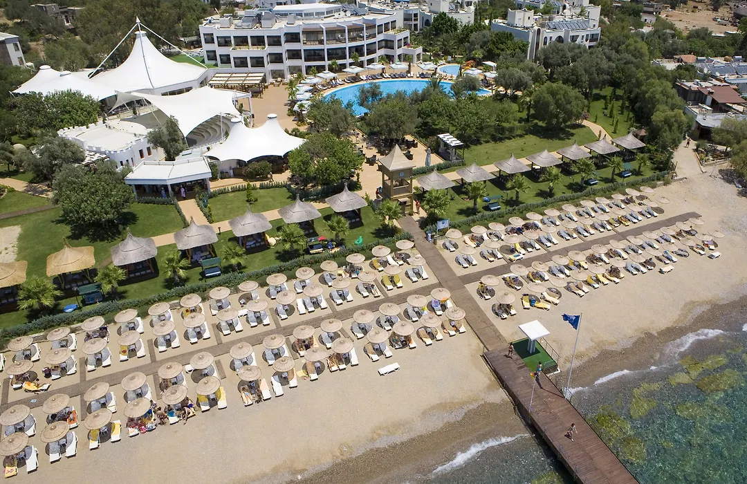 Latanya Park Resort-1