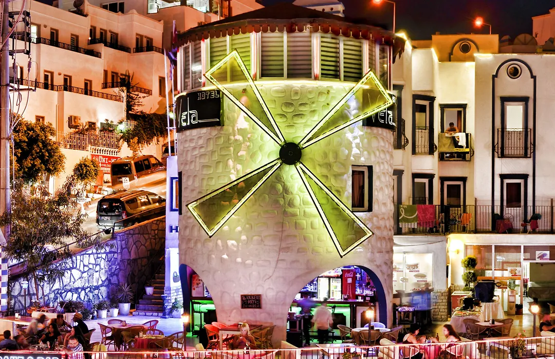 Sky Vela Hotel & Suites-1