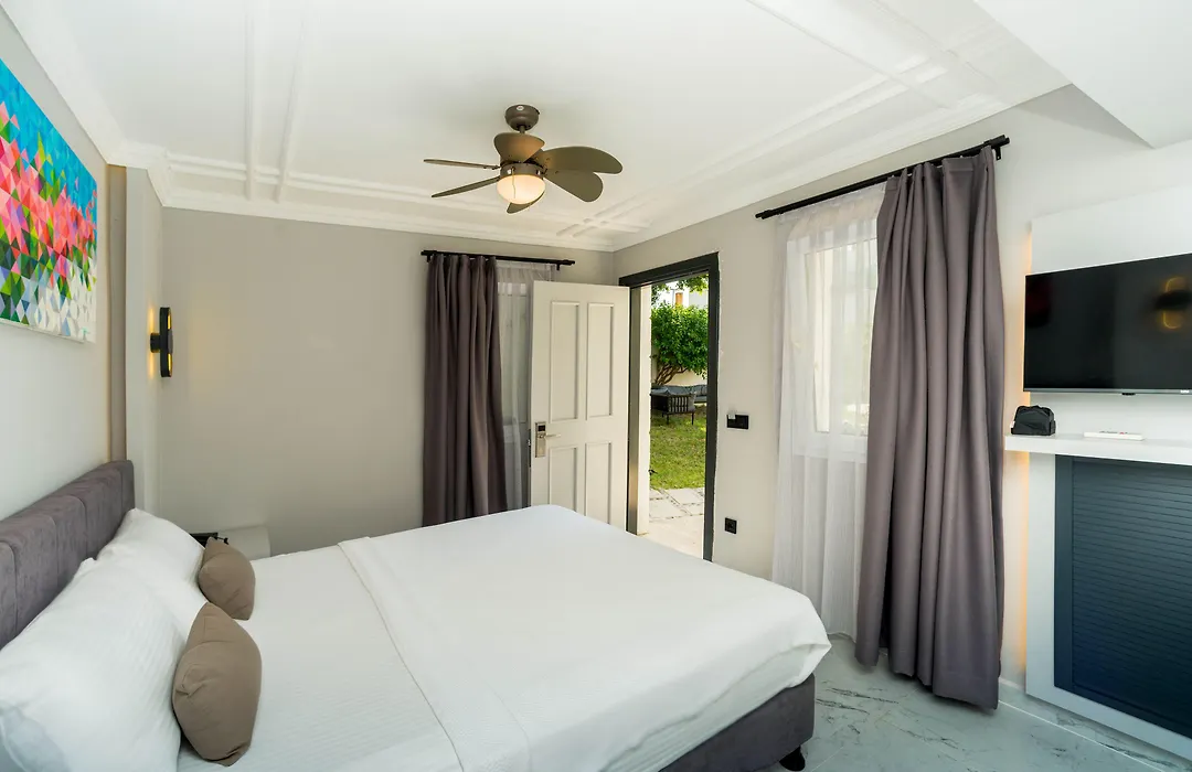 Art Suites Hotel-1