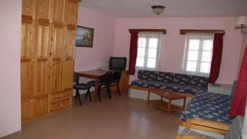 Gardenya Pension-1
