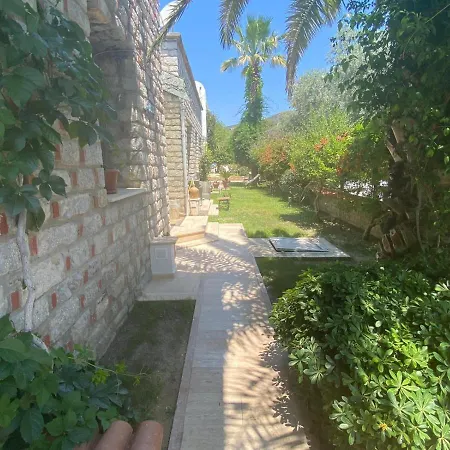 Cute 2+1 Apt With Common Pool - Bodrum City Centre-2