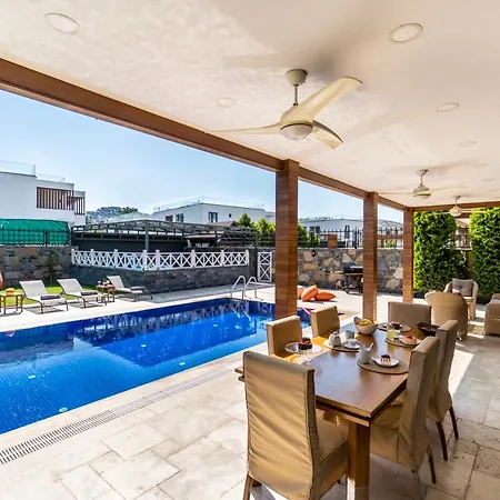 Deluxe Villa Ayshen With Private Swimming Pool-3