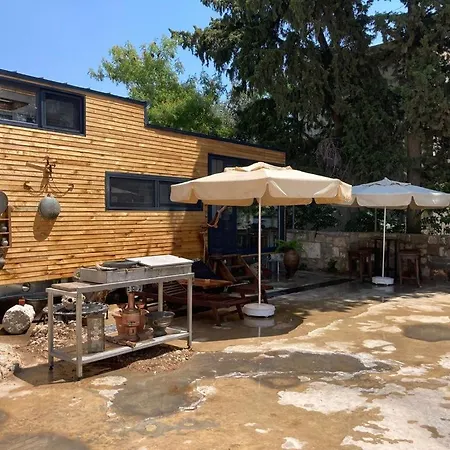 Robinson Tiny House Park-3