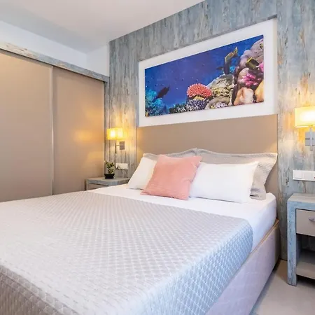 Seafront Flat With Breathtaking Sea View In Bodrum-3