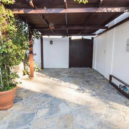 Enjoy 4Br Villa Wprivate Garden In Trkbk-2