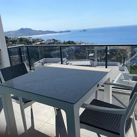 Yalikavak'Ta Deniz Manzarali Tatil Evi-3