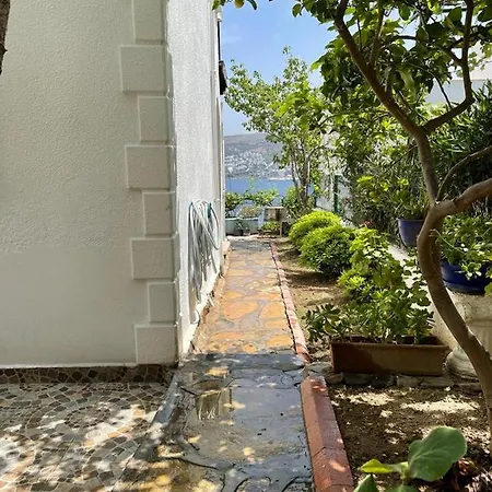 Gundogan Family House-3
