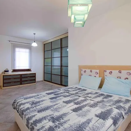 Villa Seba; Yalikavakta Oezel Havuzlu 4+1 Villa-2