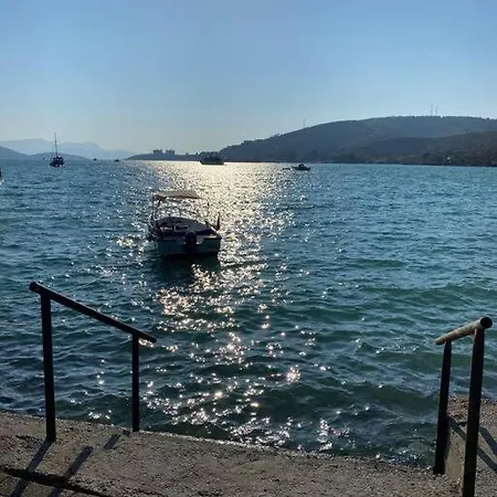Bodrum Havalimanina 10 Dak Denize 5 Dak 2+1 Villa-2