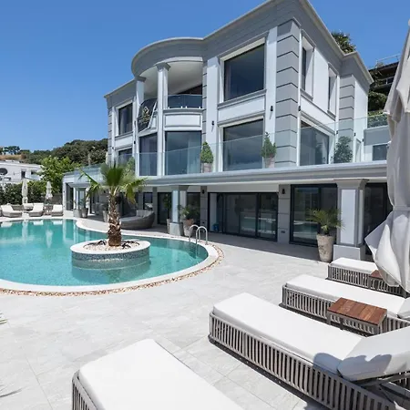 Beverly House-2