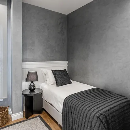 Ena Boutique Hotel & Residences-2