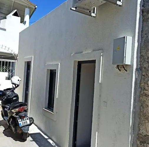 Private Old Stone Building In The Center Of Bodrum 1Plus1