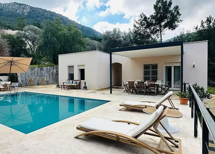 Doganin Icinde Mukemmel Villa Bodrum